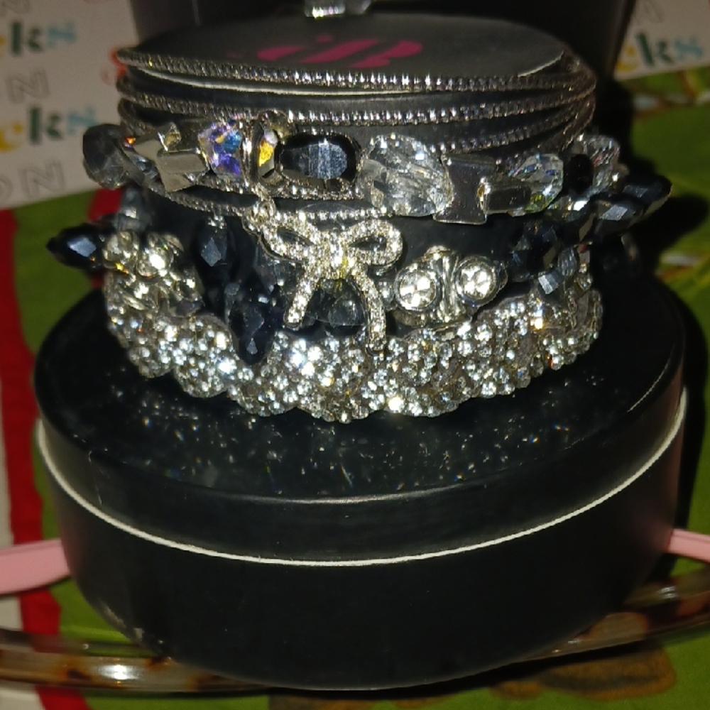 Glamorous Silver and Black Women's Bracelet